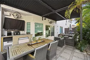 11243 NW 58th Terrace, Doral, FL 33178 - Photo 5