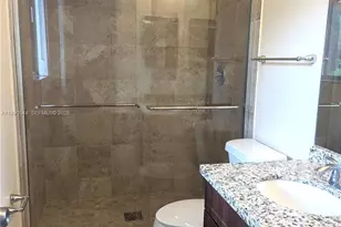 453 Lakeview Dr, Weston, FL 33326 - Photo 17