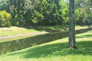 453 Lakeview Dr, Weston, FL 33326 - Photo 23