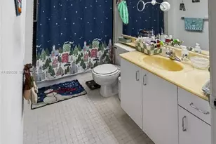 1000 SW 125th Ave, Pembroke Pines, FL 33027 - Photo 13