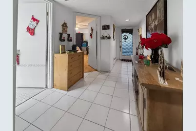 1000 SW 125th Ave #102N, Pembroke Pines, FL 33027 - Photo 11