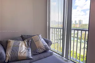 19707 Turnberry Way, Aventura, FL 33180 - Photo 23