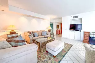 19707 Turnberry Way, Aventura, FL 33180 - Photo 9