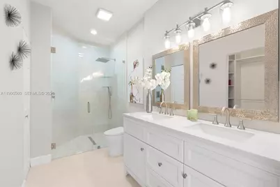 15465 Lake Magnolia Place, Delray Beach, FL 33484 - Photo 9