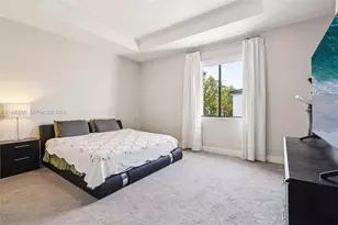 10828 SW 235th St, Miami, FL 33032 - Photo 13