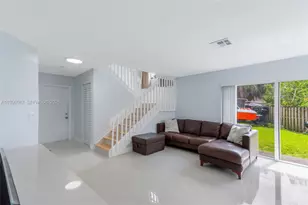 10020 SW 223rd Ln, Cutler Bay, FL 33190 - Photo 9