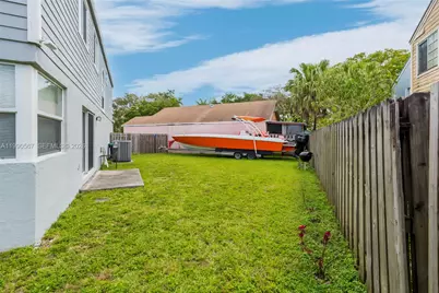 10020 SW 223rd Ln, Cutler Bay, FL 33190 - Photo 29