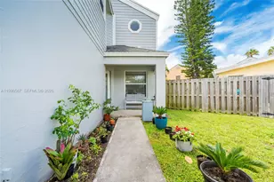 10020 SW 223rd Ln, Cutler Bay, FL 33190 - Photo 3