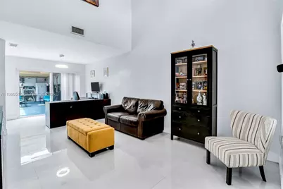 10020 SW 223rd Ln, Cutler Bay, FL 33190 - Photo 5