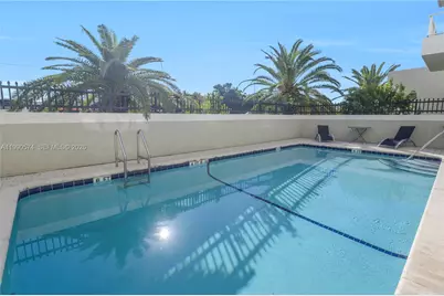 2600 Collins Ave #204, Miami Beach, FL 33140 - Photo 17