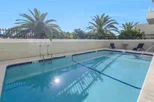 2600 Collins Ave, Miami Beach, FL 33140 - Photo 17