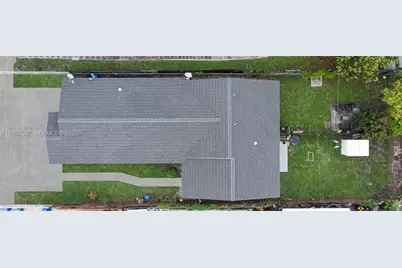 119/121 NW 17th Pl, Miami, FL 33125 - Photo 3