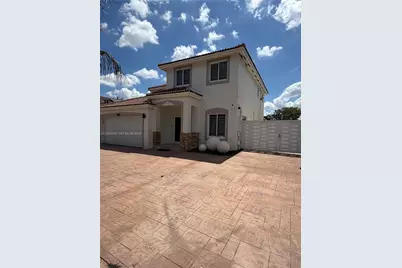 7874 NW 194th St, Hialeah, FL 33015 - Photo 3