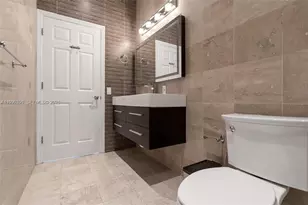 7333 NW 108th Ct, Doral, FL 33178 - Photo 39