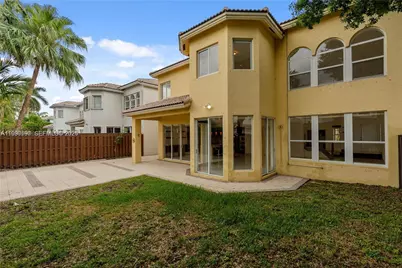 7333 NW 108th Ct, Doral, FL 33178 - Photo 49