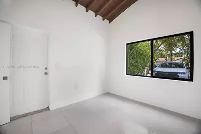 880 NE 72nd Ter, Miami, FL 33138 - Photo 31