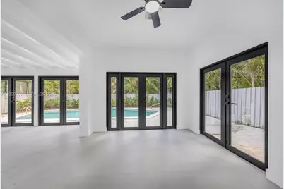 880 NE 72nd Ter, Miami, FL 33138 - Photo 15