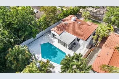 880 NE 72nd Ter, Miami, FL 33138 - Photo 37