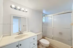 7300 Wayne Ave, Miami Beach, FL 33141 - Photo 17