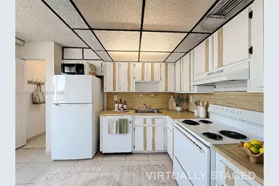 7300 Wayne Ave #211, Miami Beach, FL 33141 - Photo 11