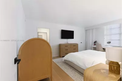 5161 Collins Ave #411, Miami Beach, FL 33140 - Photo 3