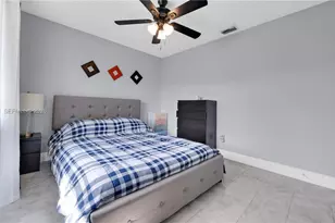 10500 SW 159th Ct, Miami, FL 33196 - Photo 11