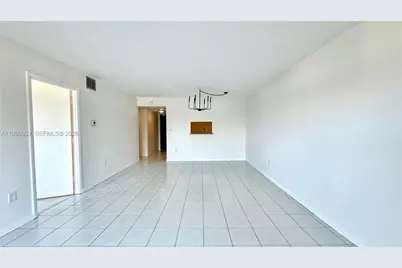 130 S Shore Dr #4B, Miami Beach, FL 33141 - Photo 1