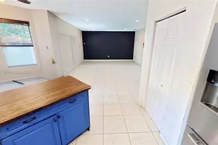1040 NW 185th Ave, Pembroke Pines, FL 33029 - Photo 27