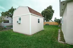 26581 SW 122nd Ct, Homestead, FL 33032 - Photo 19