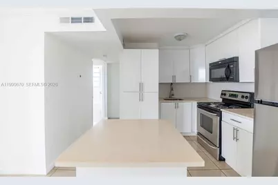 1990 Marseille Dr #402, Miami Beach, FL 33141 - Photo 9