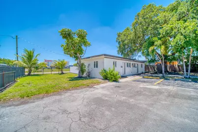 12210 NE 14th Ave #12210, North Miami, FL 33161 - Photo 3
