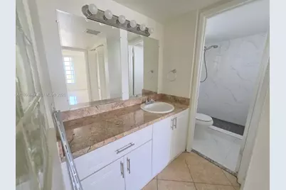 310 Fontainebleau Blvd #506, Miami, FL 33172 - Photo 7
