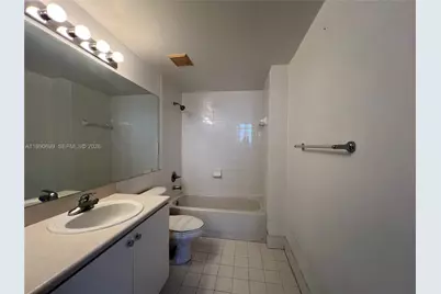 5091 NW 7th St #1010, Miami, FL 33126 - Photo 9