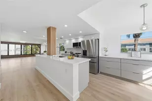 800 SW 125th Way, Pembroke Pines, FL 33027 - Photo 3