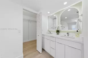 800 SW 125th Way, Pembroke Pines, FL 33027 - Photo 25