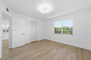 800 SW 125th Way, Pembroke Pines, FL 33027 - Photo 19