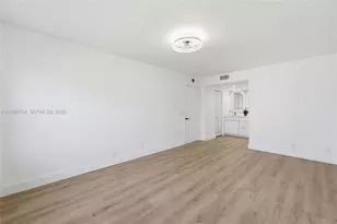 800 SW 125th Way, Pembroke Pines, FL 33027 - Photo 19