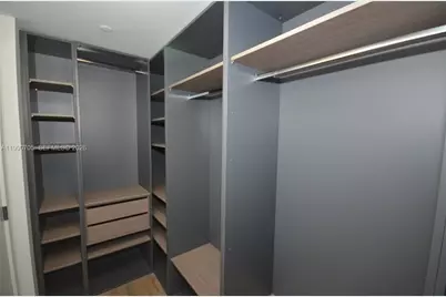 16385 Biscayne Blvd #518, North Miami Beach, FL 33160 - Photo 39