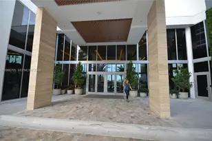 16385 Biscayne Blvd, North Miami Beach, FL 33160 - Photo 1