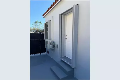 1765 SW 21st St #1, Miami, FL 33145 - Photo 5