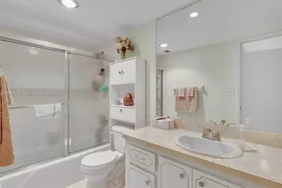 3535 Broken Woods Dr #302, Coral Springs, FL 33065 - Photo 17