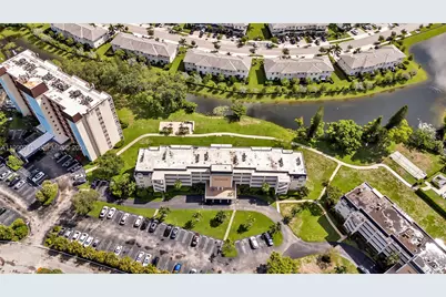 3535 Broken Woods Dr #302, Coral Springs, FL 33065 - Photo 3