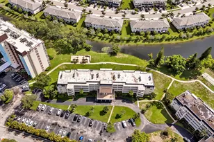 3535 Brokenwoods Dr, Coral Springs, FL 33065 - Photo 3