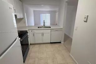 860 NE 207th Terrace, Miami, FL 33179 - Photo 5