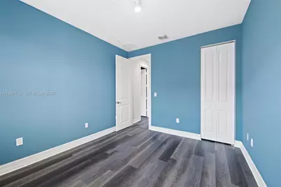 11724 SW 13th Ln, Pembroke Pines, FL 33025 - Photo 13