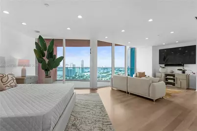 300 S Pointe Dr #3405, Miami Beach, FL 33139 - Photo 15