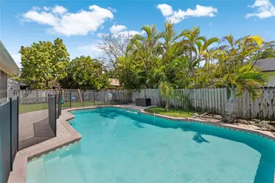 9014 SW 163rd Ter, Palmetto Bay, FL 33157 - Photo 23