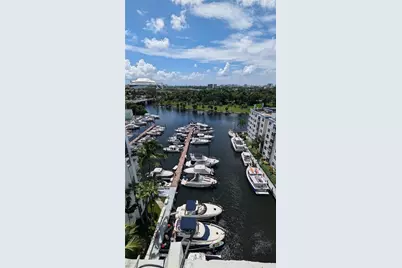 1700 NW North River Dr, Miami, FL 33125 - Photo 3