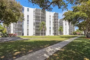 3101 N Country Club Dr, Aventura, FL 33180 - Photo 29