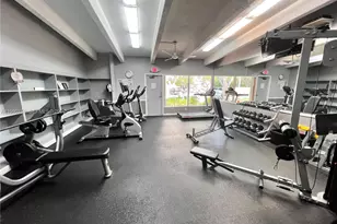 3101 N Country Club Dr, Aventura, FL 33180 - Photo 23